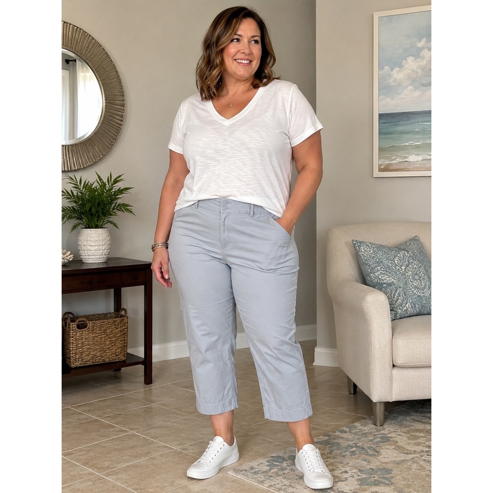 LOFT Outlet Women's Size 14 Light Blue Stretch Crop Pants‎ Straight Leg